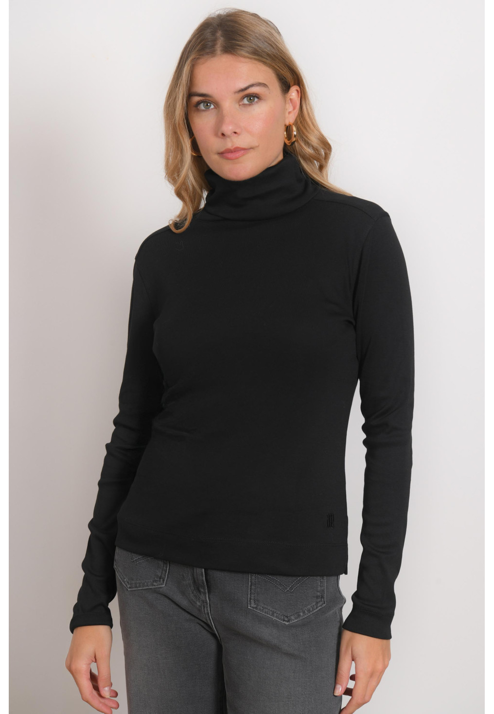 T-SHIRT COL ROULE - RAKEN - NOIR - Antonelle